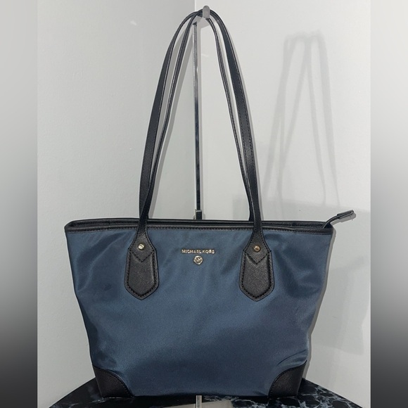 MICHAEL KORS Eva Top Zip Tote Nylon Bag Navy Gold Hardware AUTHENTIC - Picture 7 of 15
